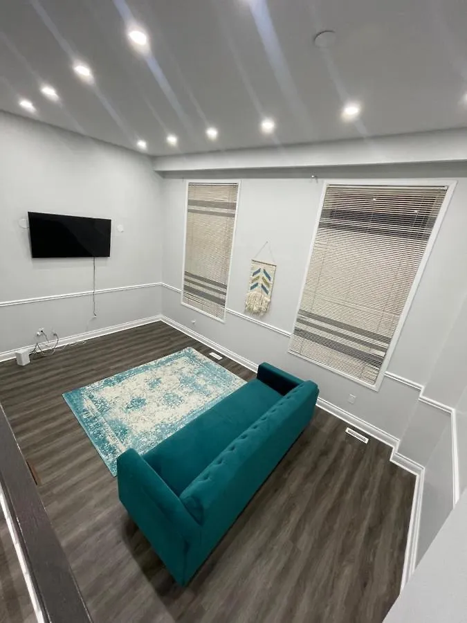 Triple M Lodge Master Bedroom Mississauga 0*,