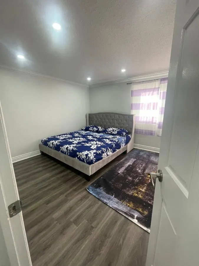 Triple M Lodge Master Bedroom Mississauga Canada